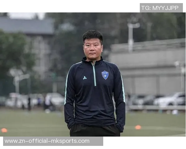 中甲第26轮前瞻辽宁铁人主帅李金羽携球员许东出席新闻发布会分享备战心得 中甲第26轮前瞻辽宁铁人主帅李金羽携球员许东出席新闻发布会分享备战心得