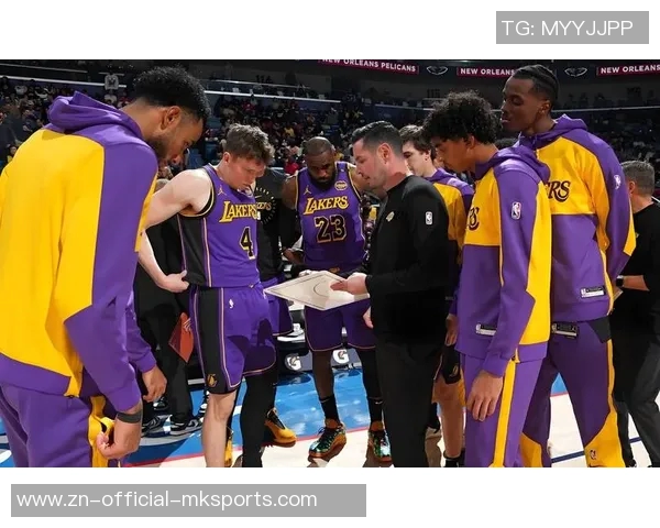 雷迪克谈首发阵容调整詹姆斯缺阵让球队选择变得更加复杂 雷迪克谈首发阵容调整詹姆斯缺阵让球队选择变得更加复杂