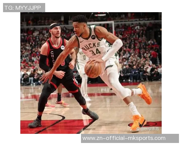 雄鹿客场对决猛龙字母哥确认出战引发期待 雄鹿客场对决猛龙字母哥确认出战引发期待